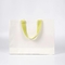 Bolsa de papel blanca de la ropa que barniza 190gsm a las bolsas del regalo de la joyería 350gsm