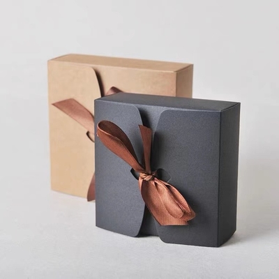 el caramelo de papel de Kraft del chocolate 1800gsm encajona las cajas del favor de banquete de boda de la corbata de lazo
